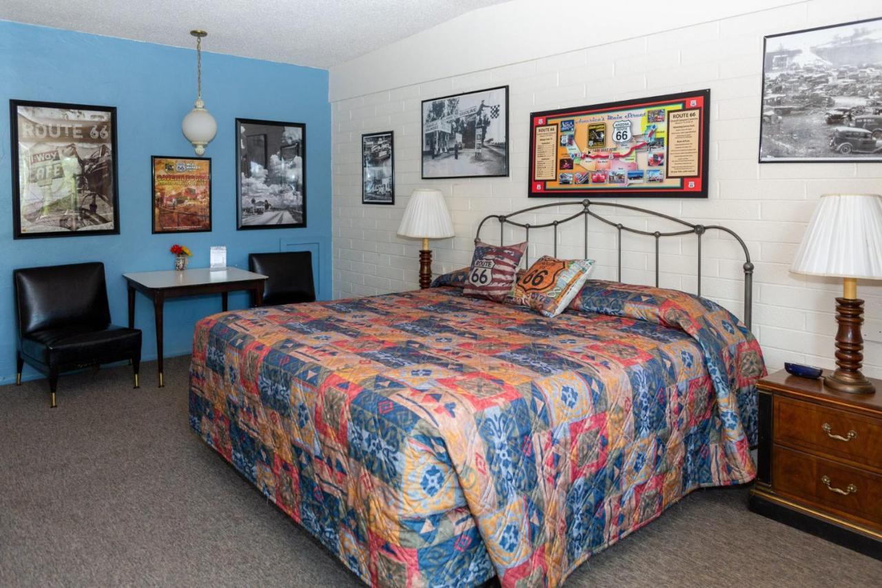 Grand Canyon Caverns Inn Peach Springs Ngoại thất bức ảnh