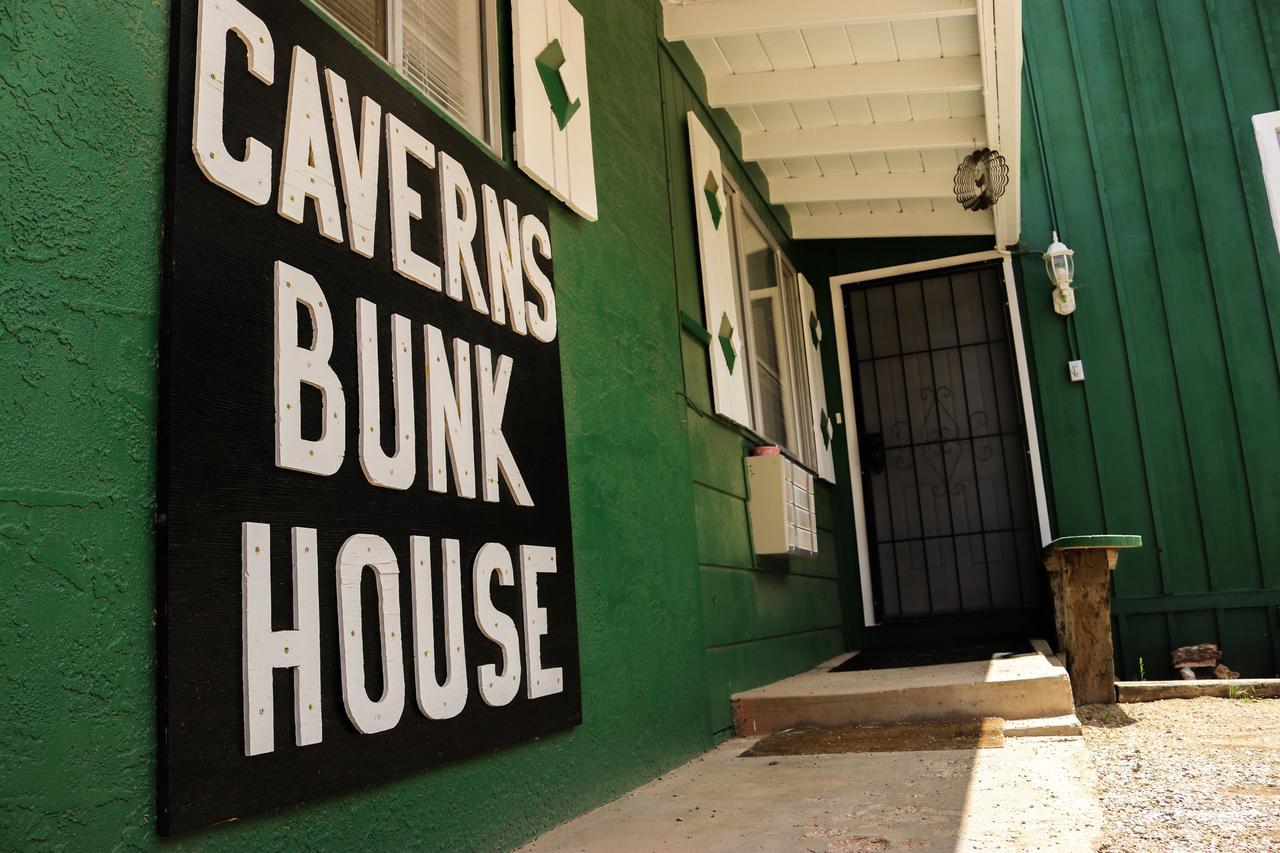 Grand Canyon Caverns Inn Peach Springs Ngoại thất bức ảnh