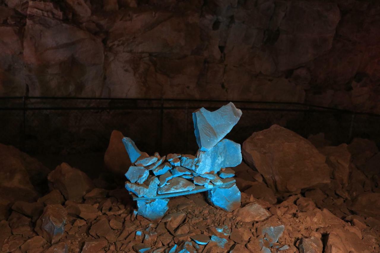 Grand Canyon Caverns Inn Peach Springs Ngoại thất bức ảnh