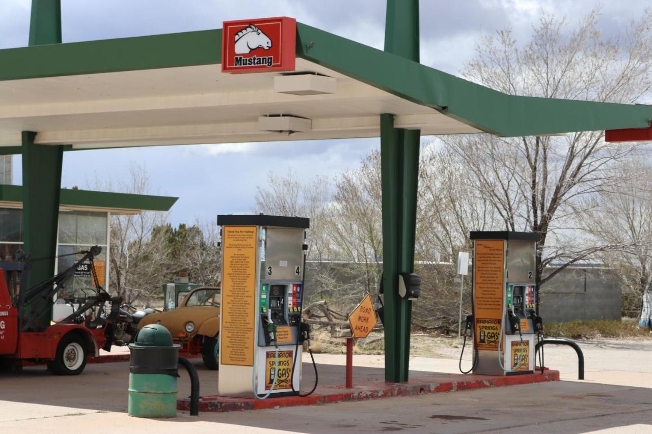 Grand Canyon Caverns Inn Peach Springs Ngoại thất bức ảnh
